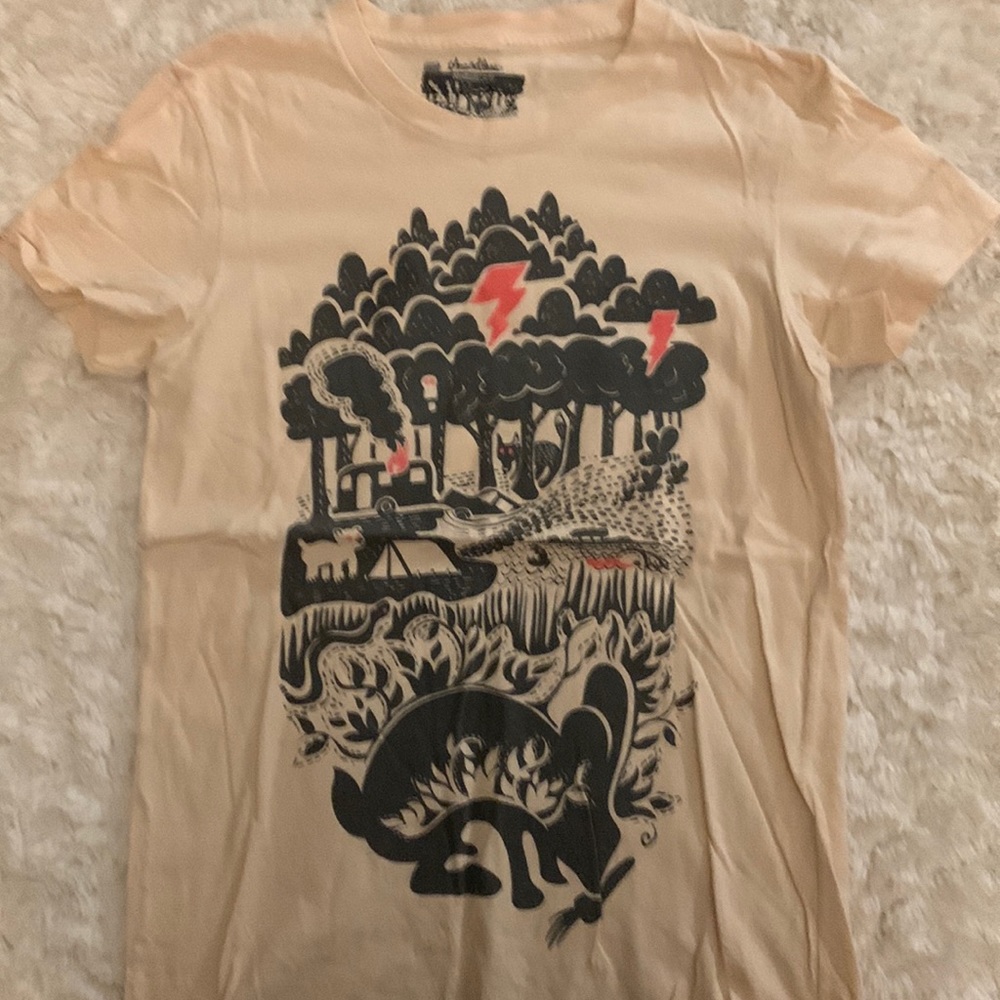 Women’s t shirt
